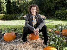 Rhea Perlman