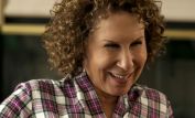 Rhea Perlman