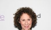 Rhea Perlman