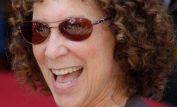 Rhea Perlman