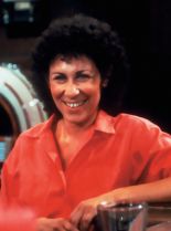 Rhea Perlman