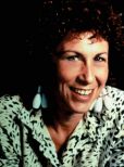 Rhea Perlman