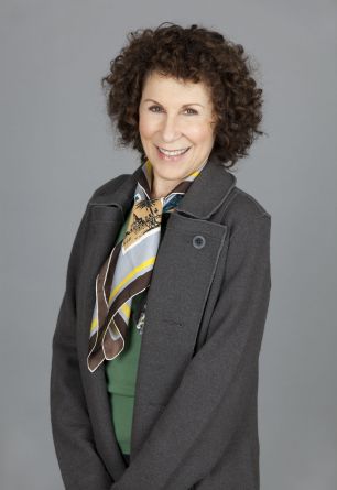 Rhea Perlman