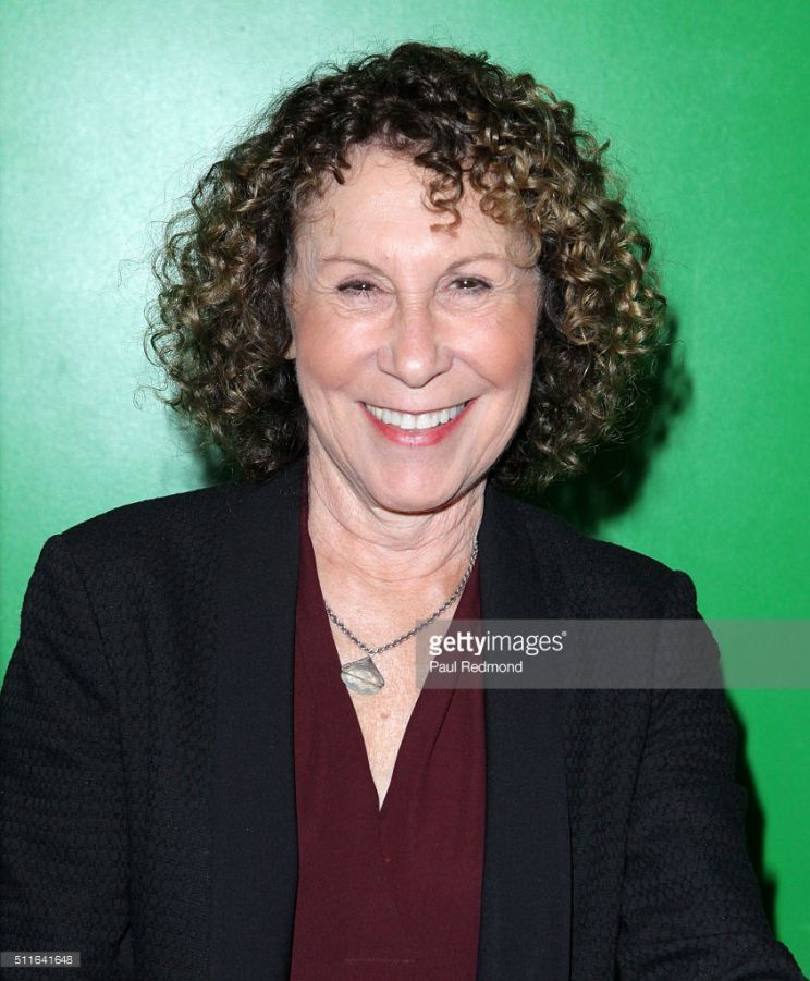 Rhea Perlman