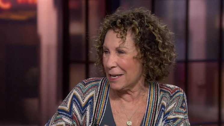 Rhea Perlman