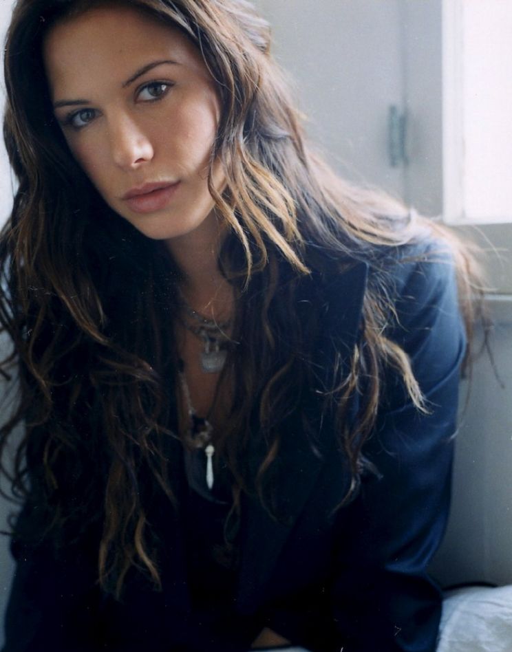 Rhona Mitra