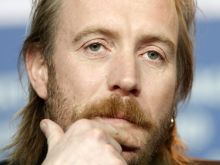 Rhys Ifans