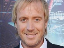Rhys Ifans #122304 picture (Landscape Medium)