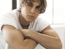 Rhys Wakefield