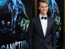 Rhys Wakefield