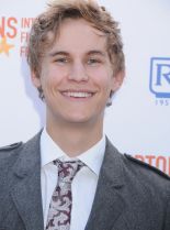 Rhys Wakefield