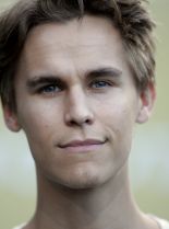 Rhys Wakefield