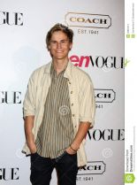 Rhys Wakefield