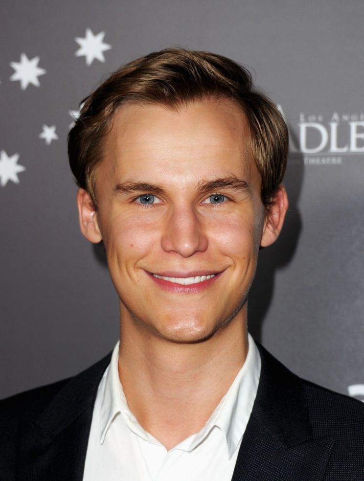 Rhys Wakefield