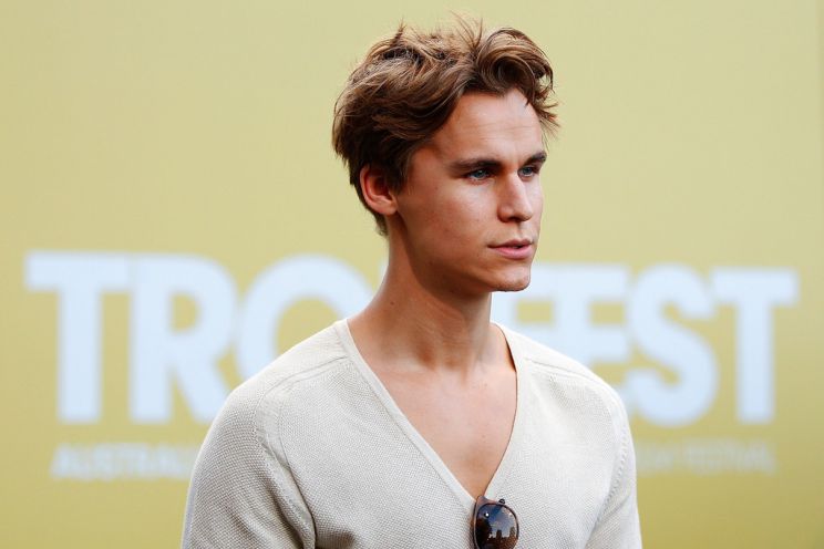 Rhys Wakefield