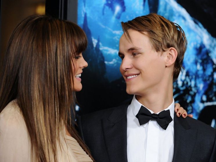 Rhys Wakefield