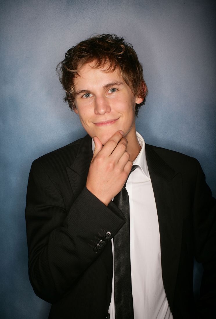 Rhys Wakefield