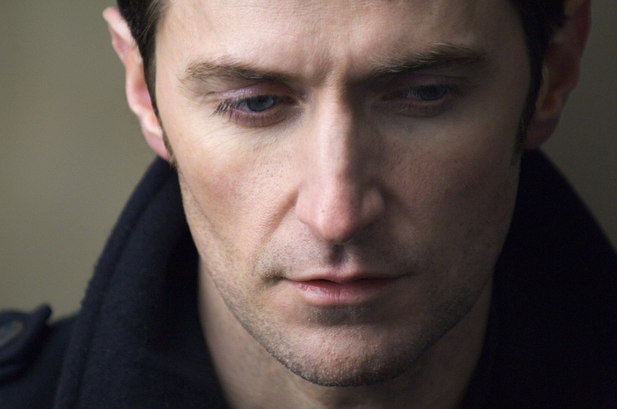 Pictures of Richard Armitage