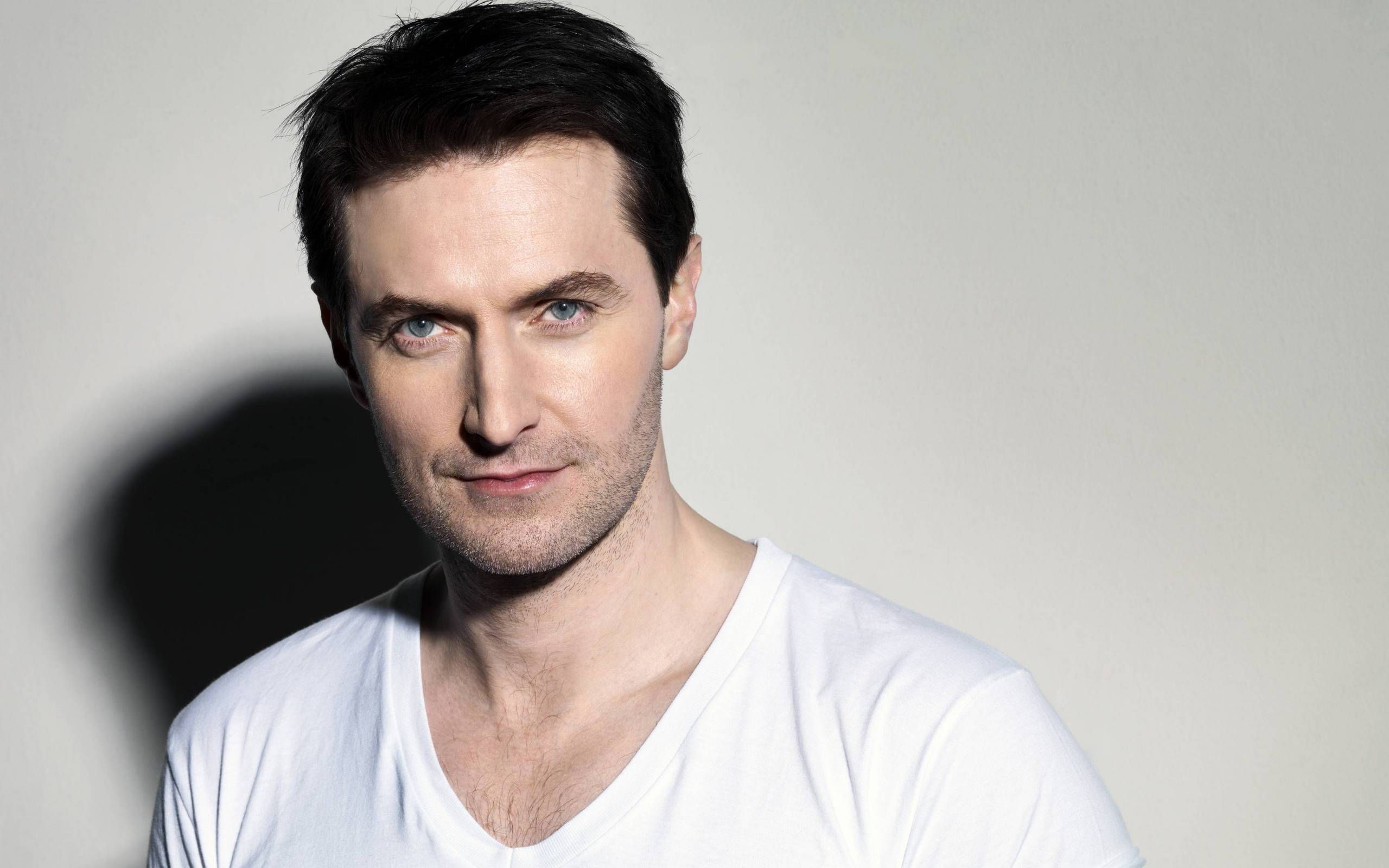Pictures of Richard Armitage
