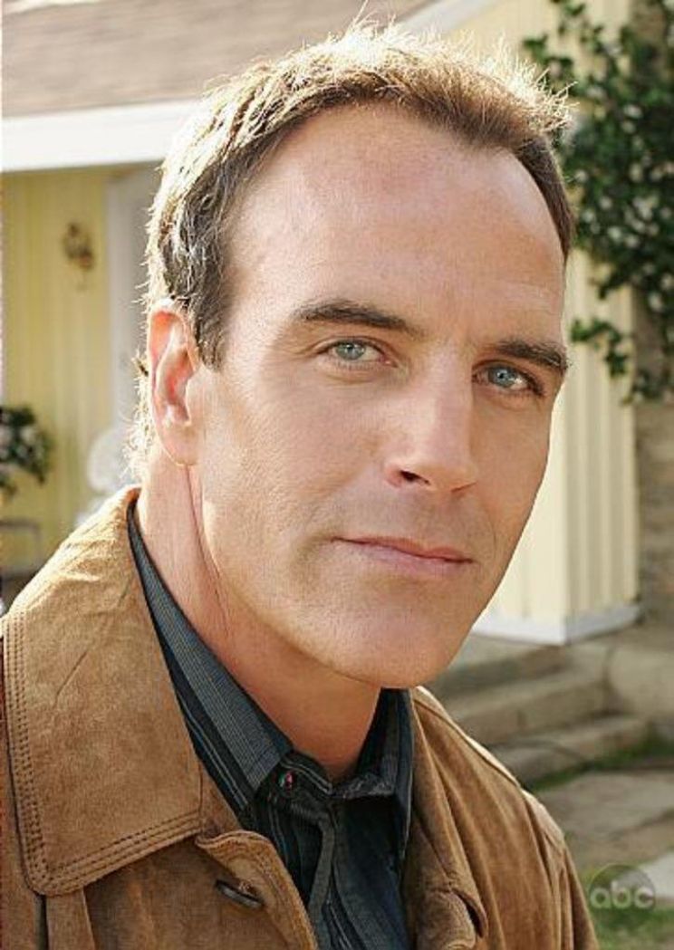 Richard Burgi