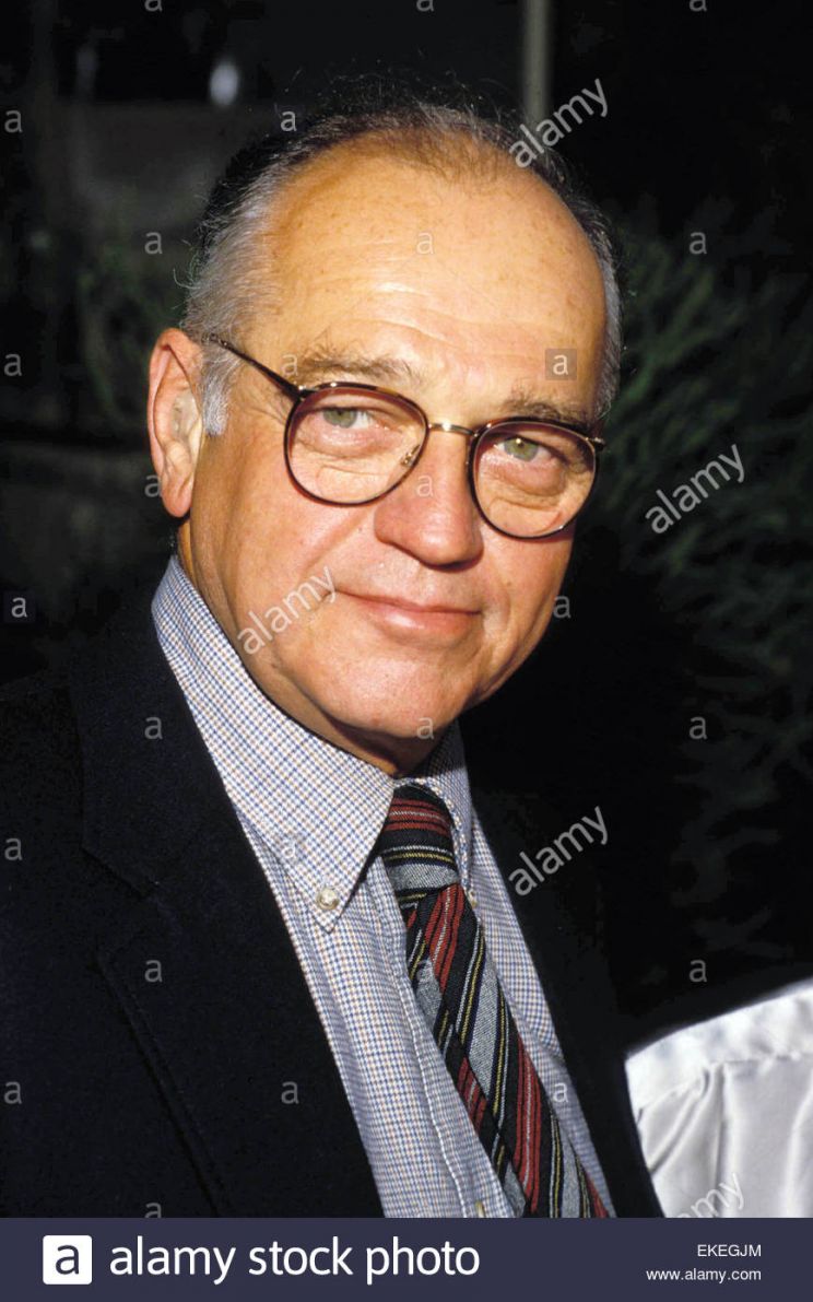 Richard Dysart