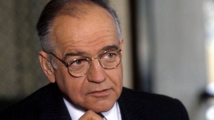 Richard Dysart