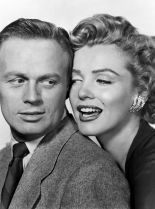 Richard Widmark photo