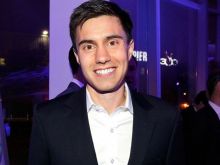 Ricky Van Veen