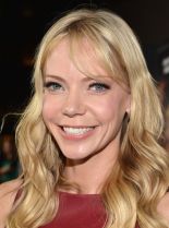 Riki Lindhome