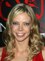 Riki Lindhome