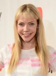 Riki Lindhome