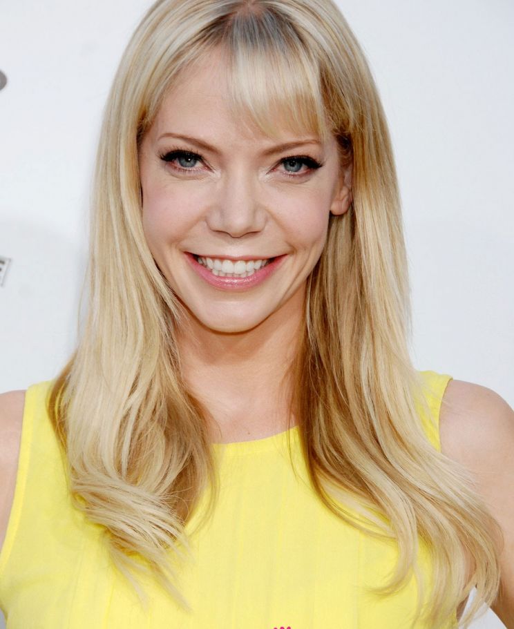 Riki Lindhome