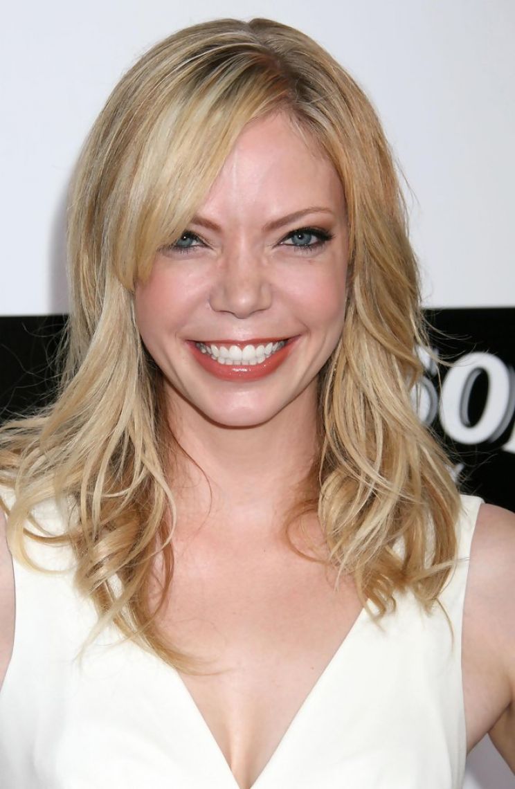 Riki Lindhome