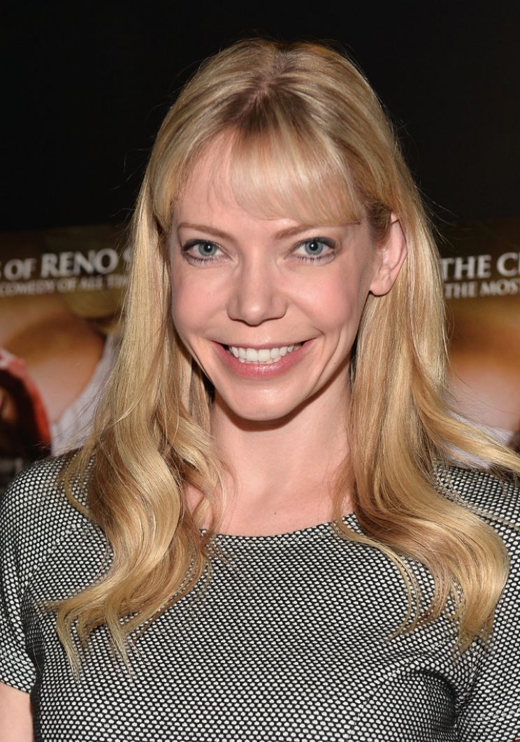 Riki Lindhome