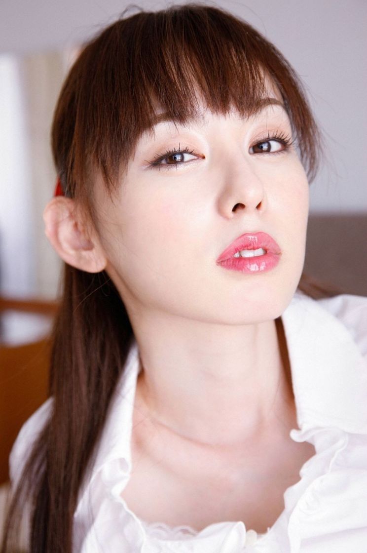 Rina Hoshino