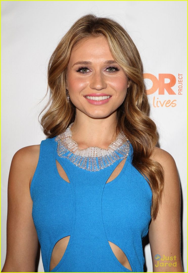 Rita Volk