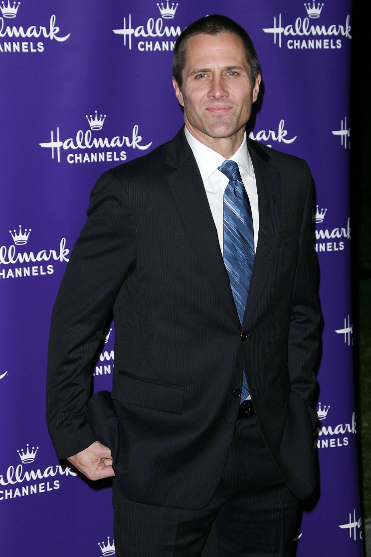 Rob Estes