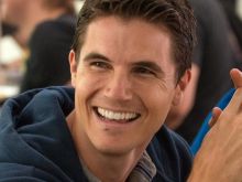 Robbie Amell