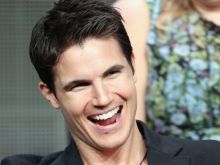 Robbie Amell