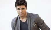 Robbie Amell