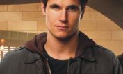 Robbie Amell