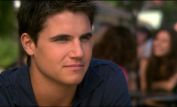 Robbie Amell