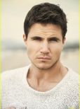 Robbie Amell