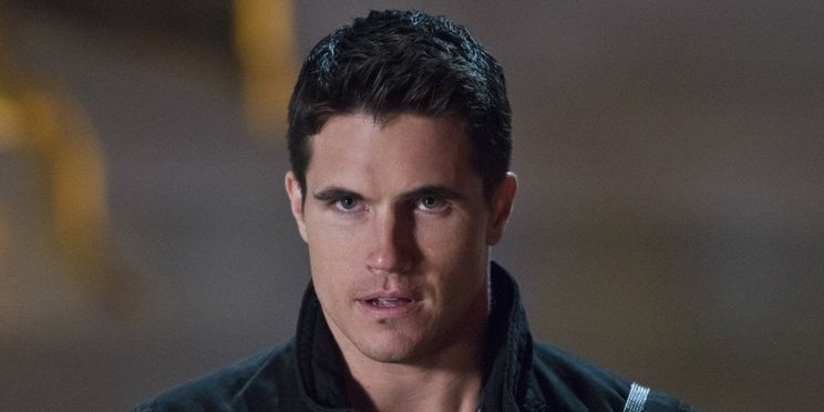 Robbie Amell