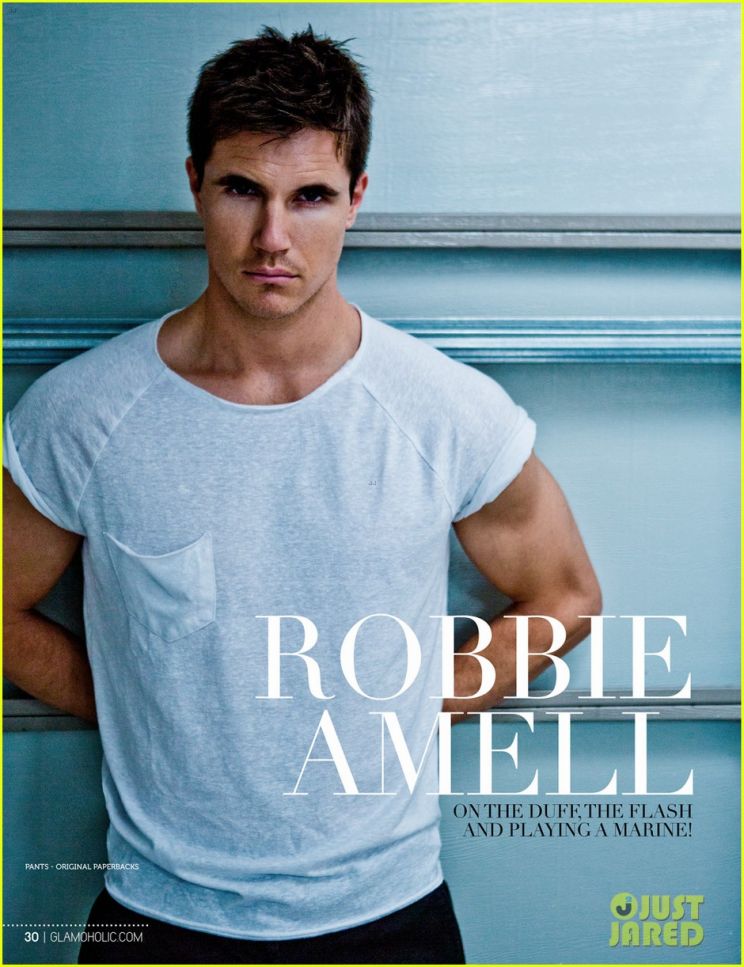 Robbie Amell