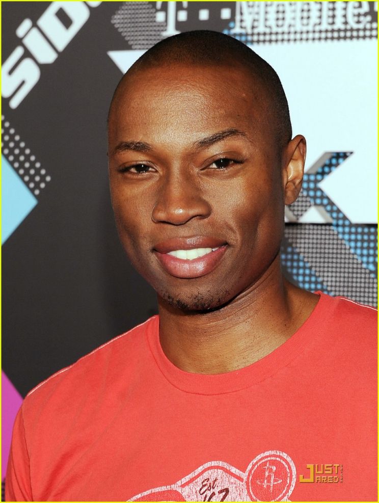 Robbie Jones