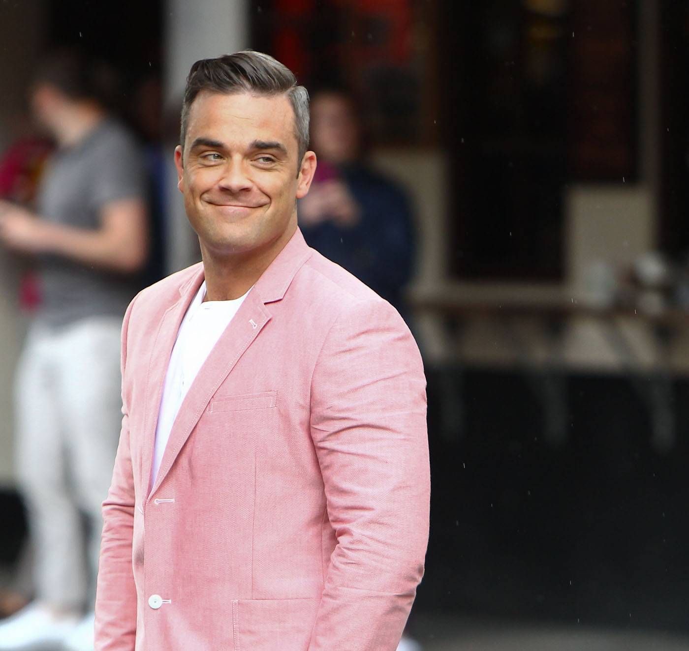 Pictures Of Robbie Williams