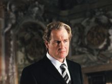 Robert Bathurst