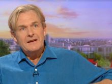 Robert Bathurst