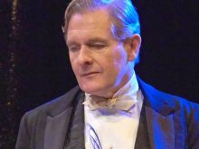 Robert Bathurst